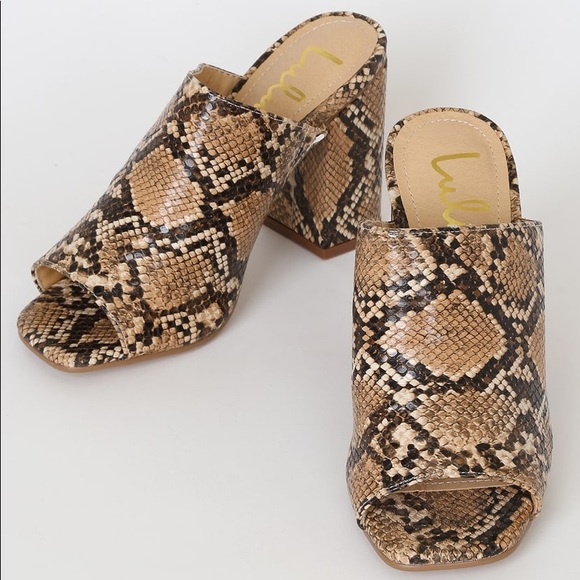 Brand New Lulu’s Peed Toed Mules - Picture 2 of 2